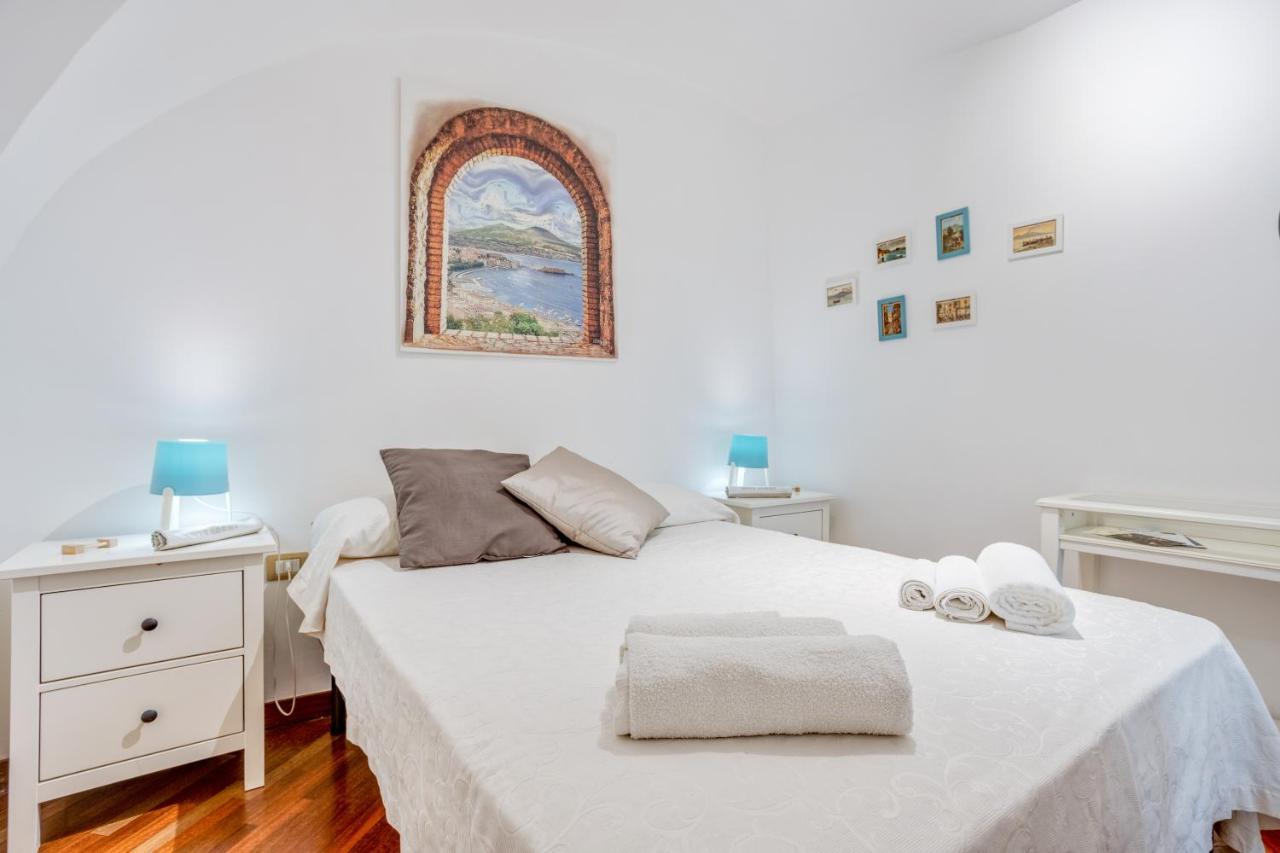Guesthost - Casa Querida Central & Elegant Flat Napoli Ngoại thất bức ảnh